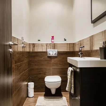Apartment K10 *